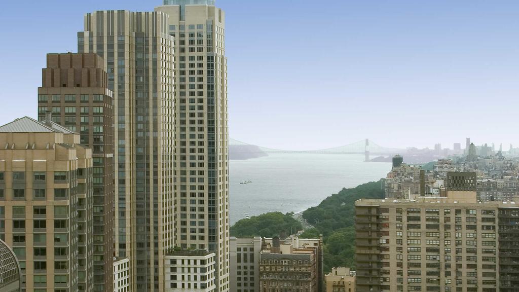 ניו יורק Luxurious Two Bedroom Apartment In Doorman Building - Lincoln Center מראה חיצוני תמונה